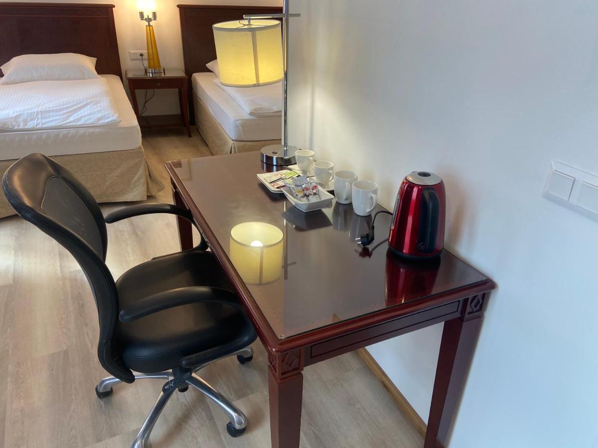 Aparthotel Slezak 利托米什尔 外观 照片