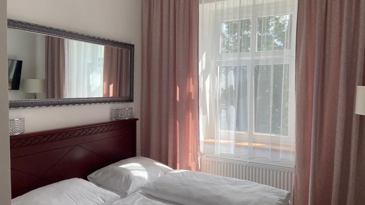 Aparthotel Slezak 利托米什尔 外观 照片