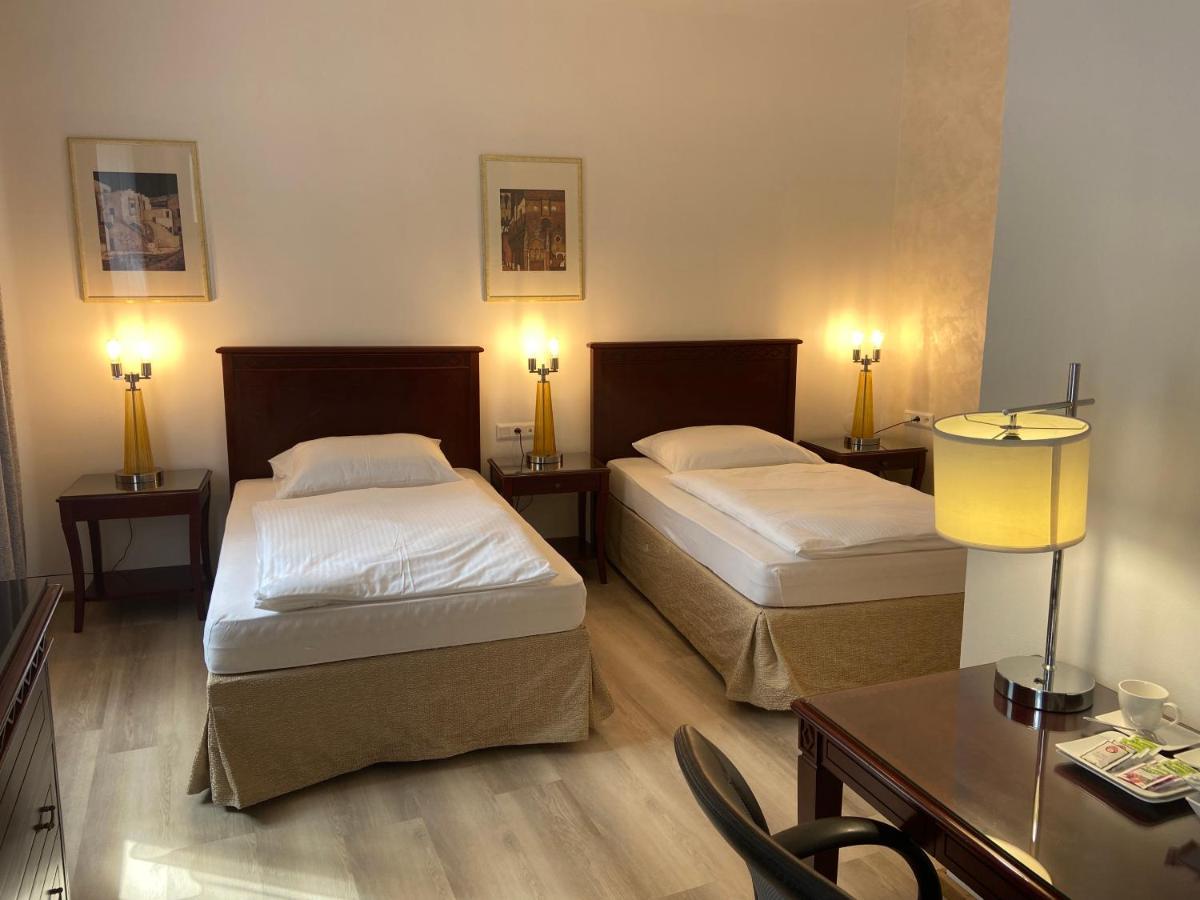 Aparthotel Slezak 利托米什尔 外观 照片