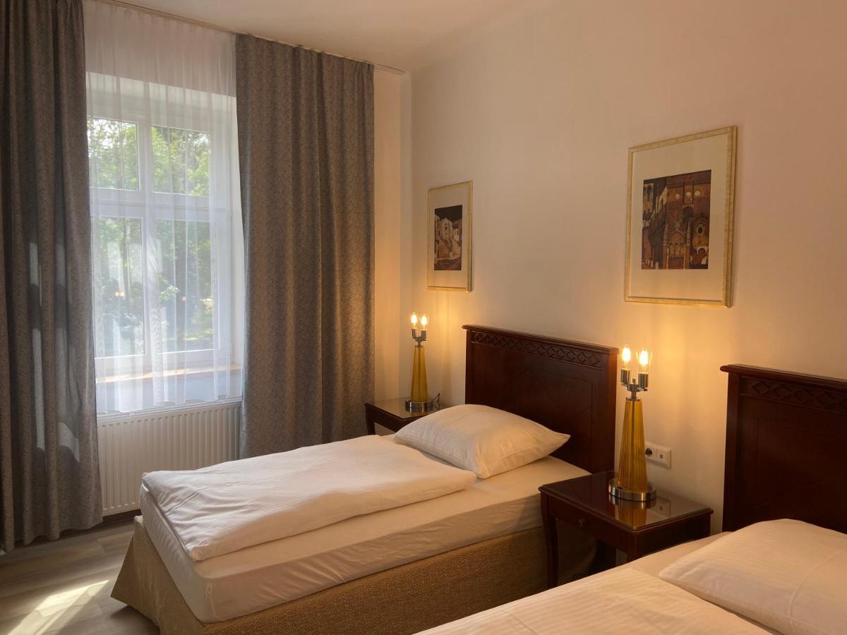 Aparthotel Slezak 利托米什尔 外观 照片