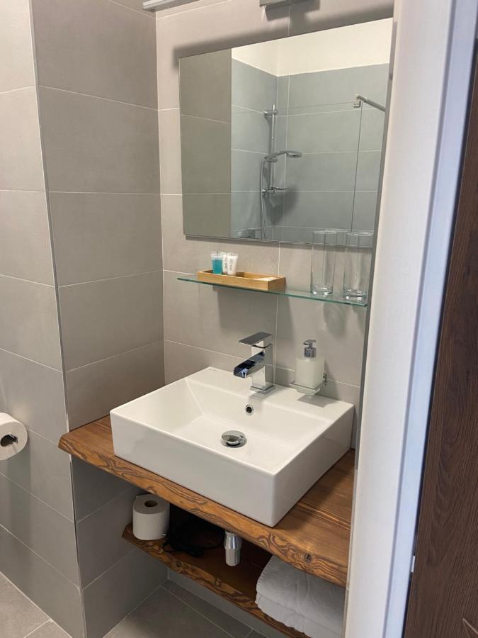 Aparthotel Slezak 利托米什尔 外观 照片
