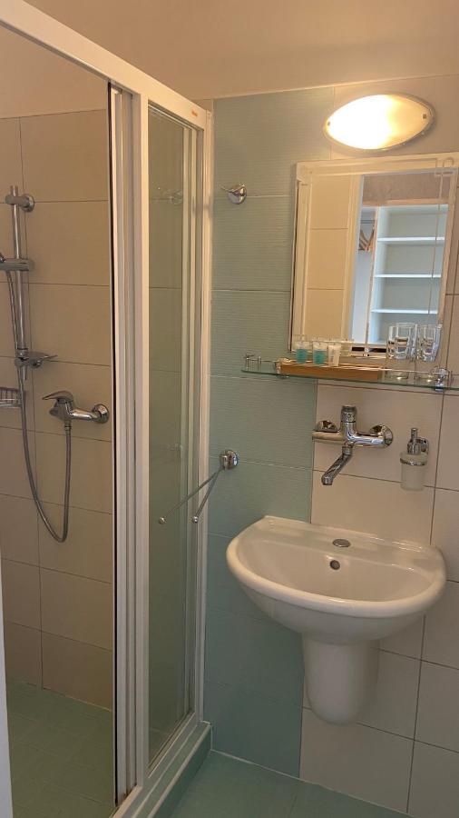 Aparthotel Slezak 利托米什尔 外观 照片