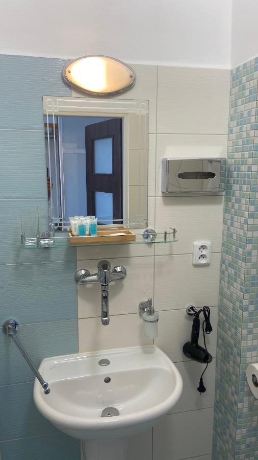 Aparthotel Slezak 利托米什尔 外观 照片