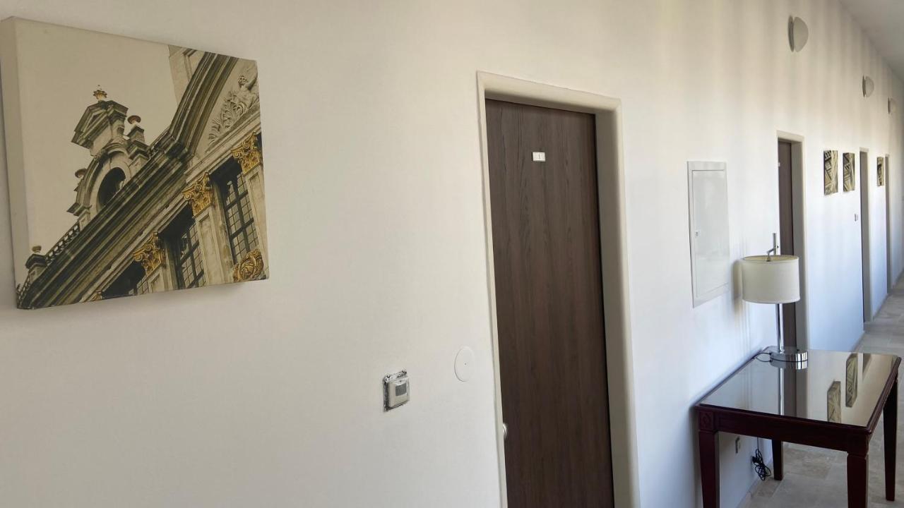 Aparthotel Slezak 利托米什尔 外观 照片