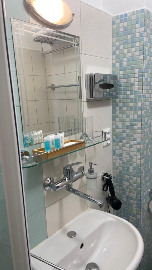 Aparthotel Slezak 利托米什尔 外观 照片