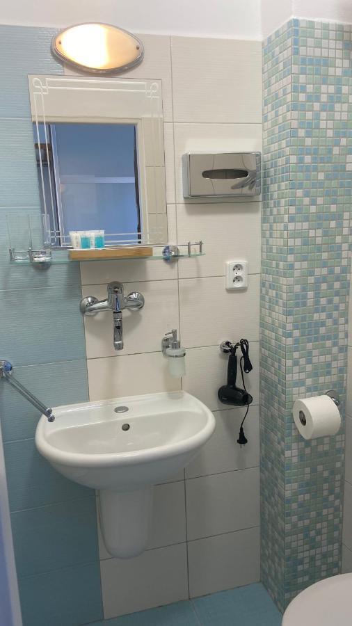 Aparthotel Slezak 利托米什尔 外观 照片